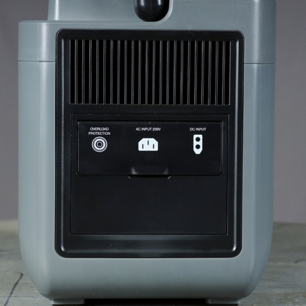 Портативная электростанция Fubag AS 2400i (аккумулятор LiFePO4) 4-х тактный фото